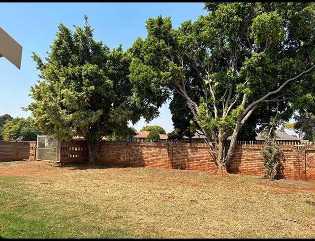 3 BEDROOM PROPERTY TO RENT IN THE ORCHARDS